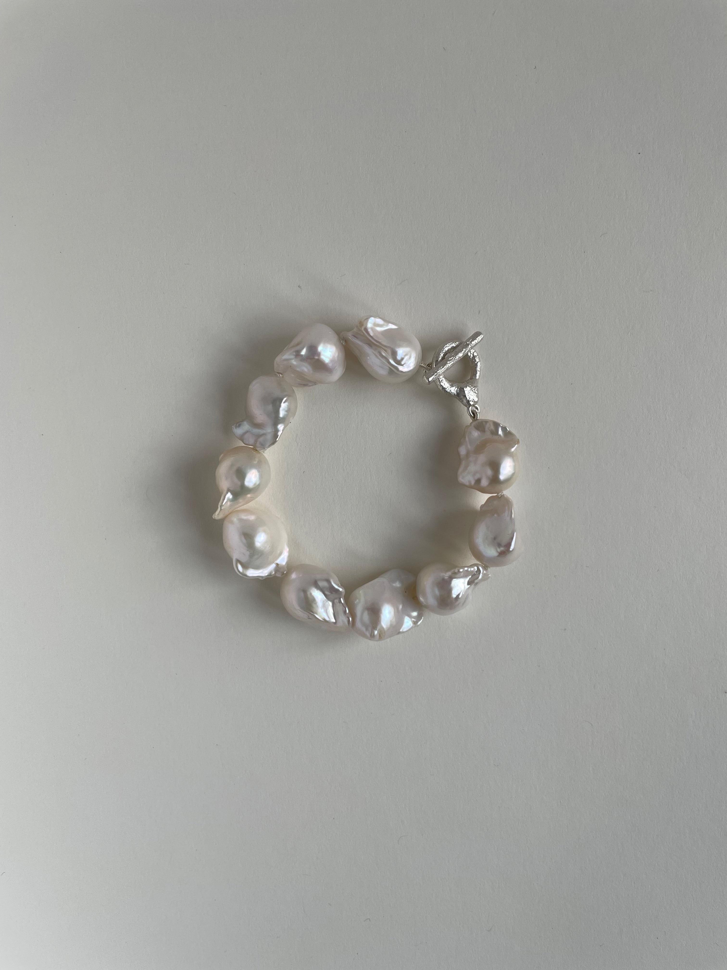Armband mit barocken Perlen/ Silber