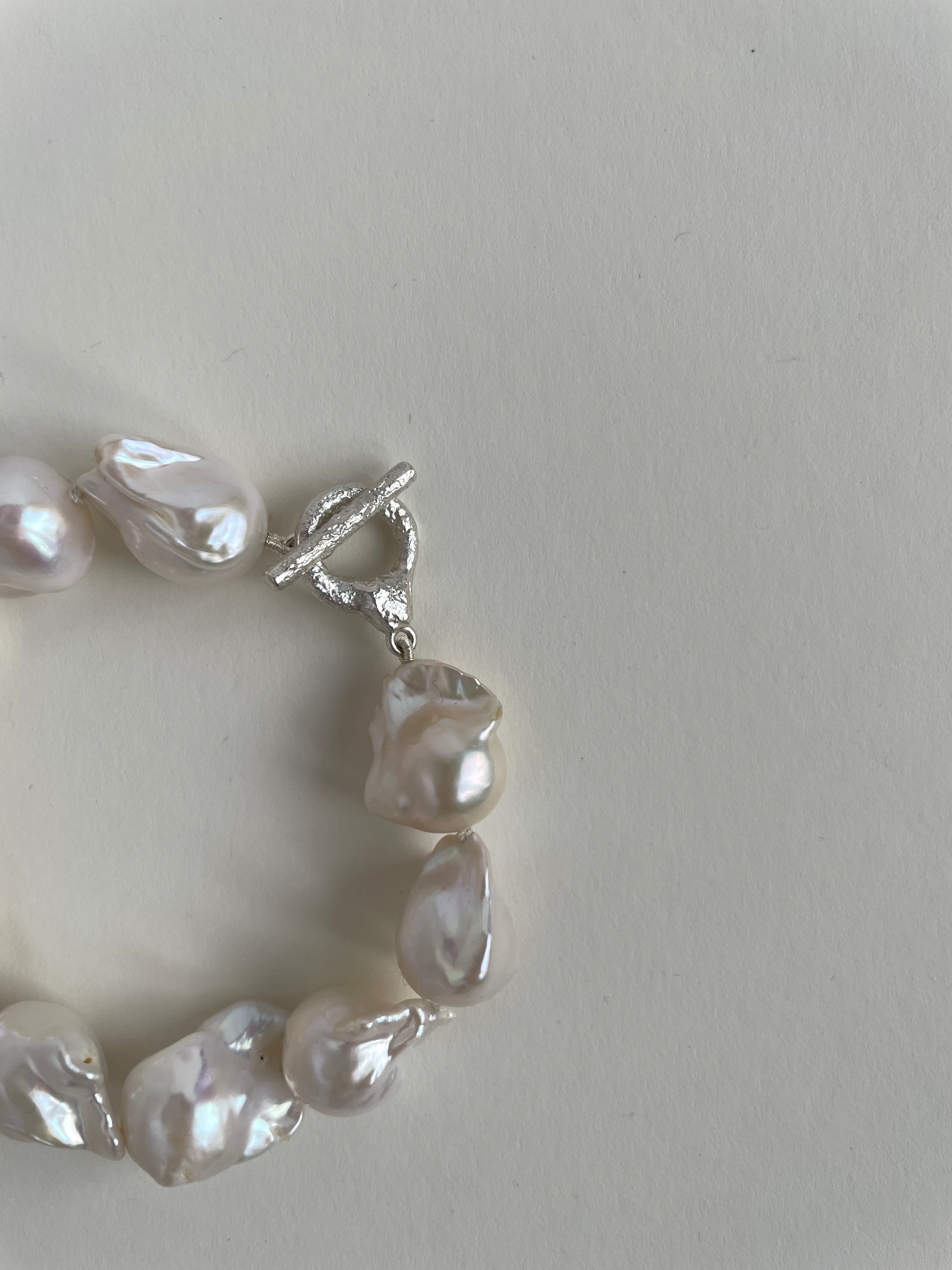 Armband mit barocken Perlen/ Silber